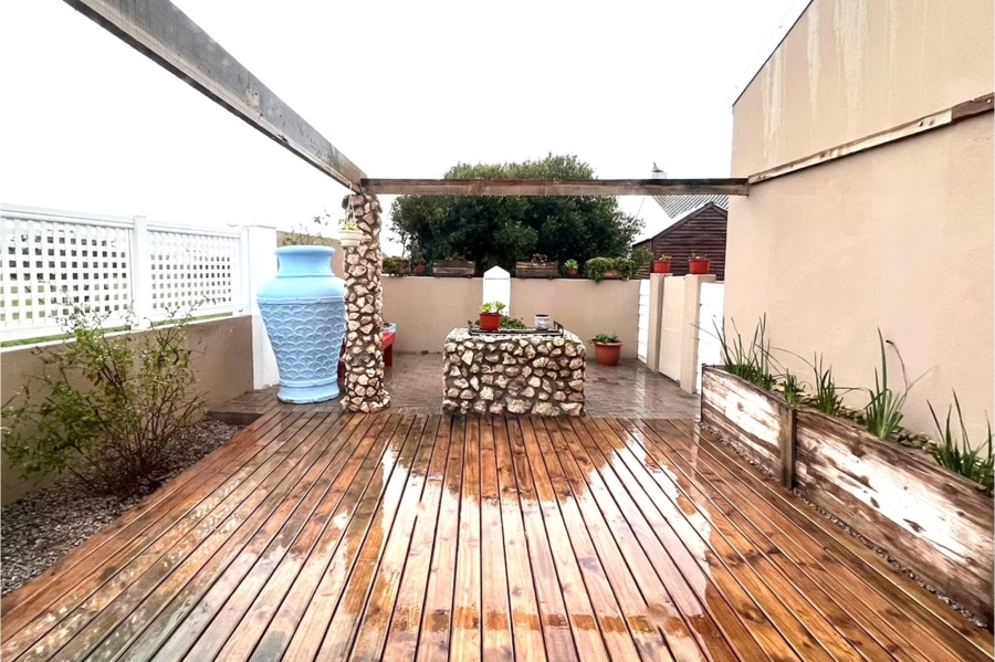 To Let 1 Bedroom Property for Rent in Country Club Western Cape